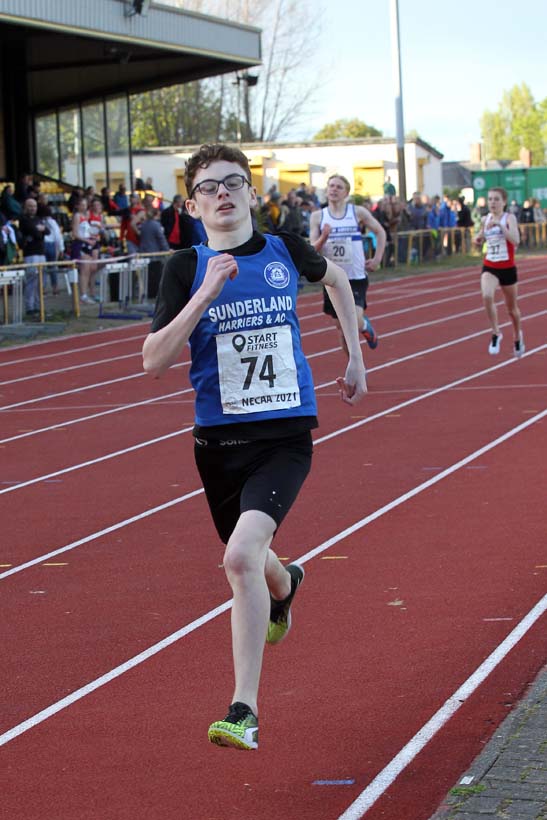 800 metres, 2021 North East Grand Prix No. 2, Monkton, Wednesday, May 19th. Photo: David T. Hewitson/Sports for All Pics